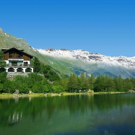 Chalet Sul Lago Hotel In Montagna Moncenisio Exterior foto