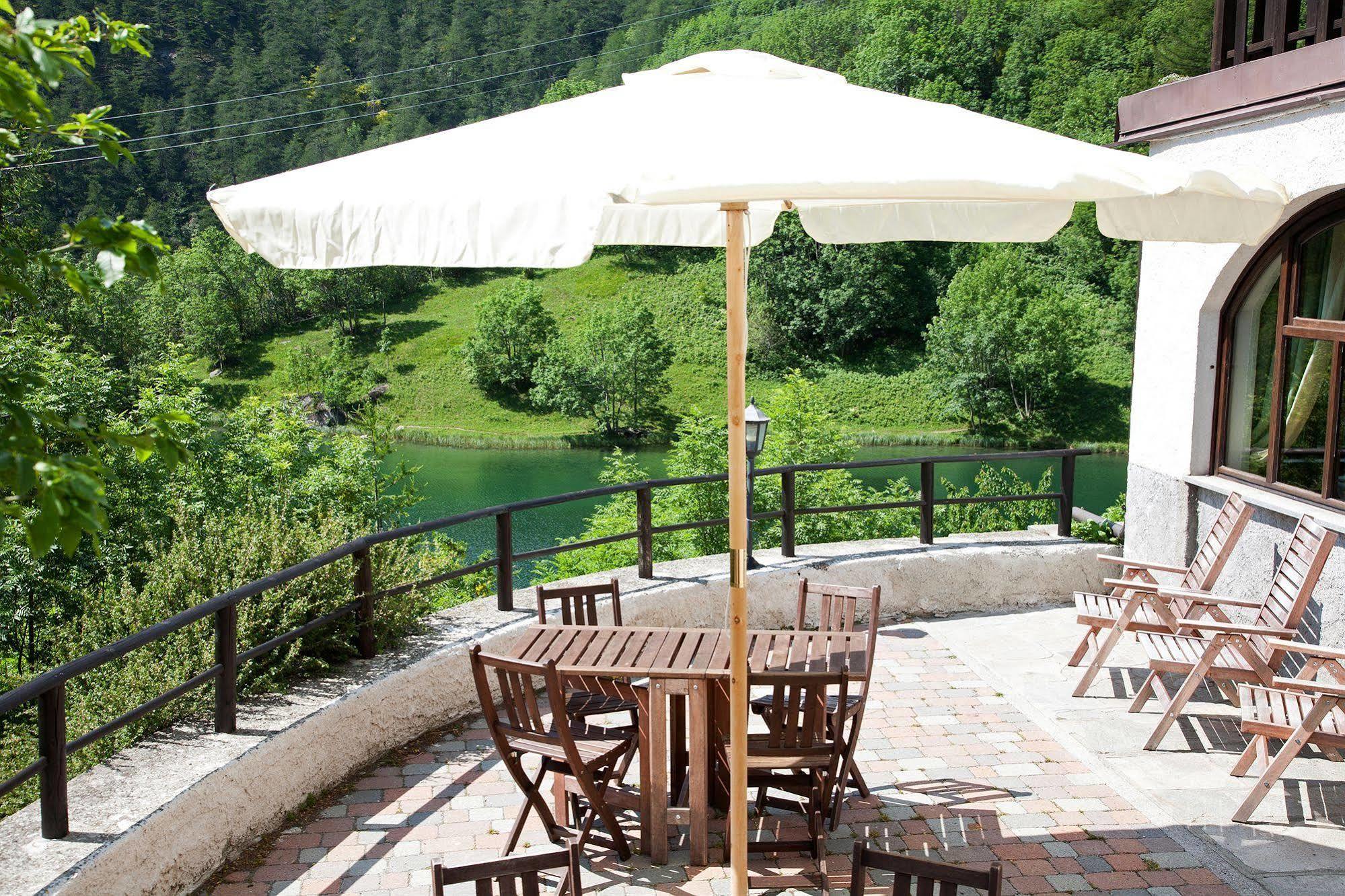 Chalet Sul Lago Hotel In Montagna Moncenisio Exterior foto
